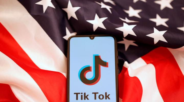 تحظر البحرية الأمريكية استخدام TikTok 1