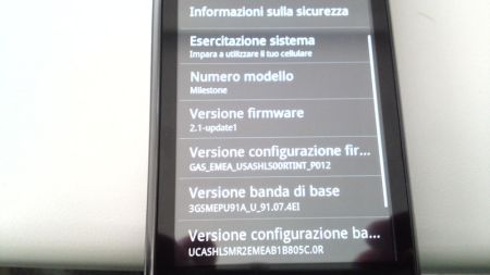 Arriva l'aggiornamento ad Android 2.1 per il Motorola Milestone