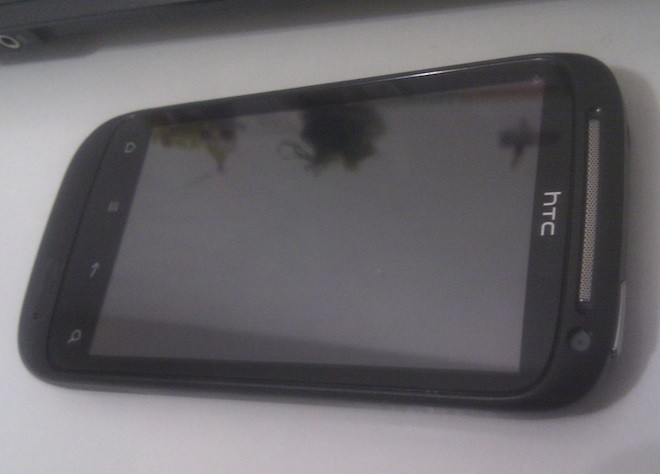 Il successore dell'HTC Desire riappare in foto, nome 