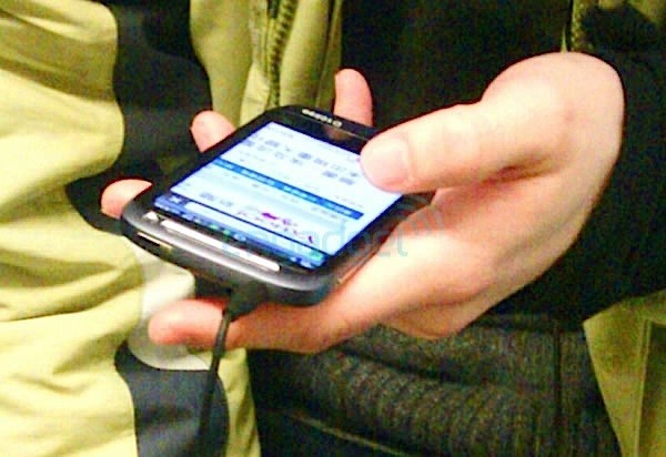 Nuovo smartphone HTC Android avvistato in foto