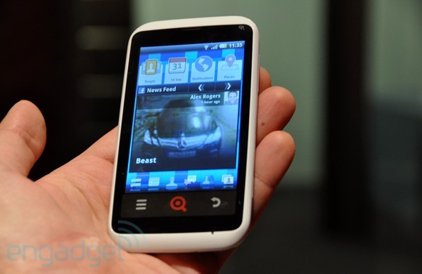 Inq Cloud Touch, preview del Facebook Phone