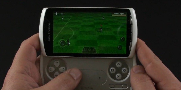 Sony Ericsson Xperia Play: video prova dei giochi pre-installati