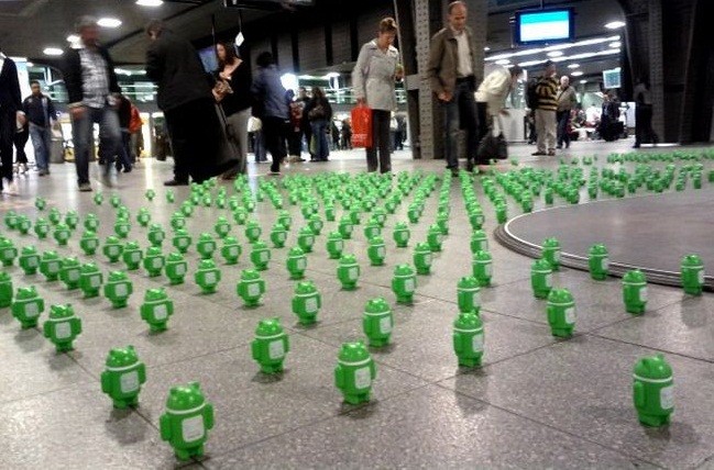 Android invade tre stazioni belghe! (video)