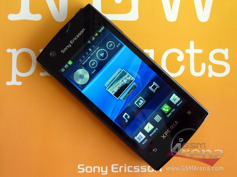 Sony Ericsson ST18i Urushi si mostra in foto