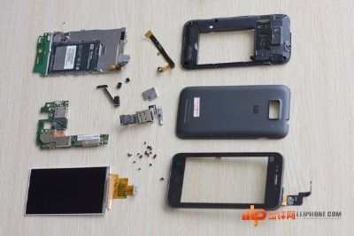 Xiaomi Phone M1 : fatto a pezzi