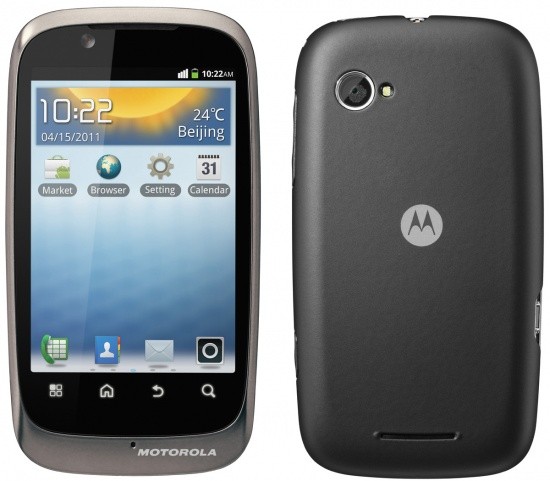 Motorola XT531 con display da 3.5″ e Android 2.3, per tutte le tasche