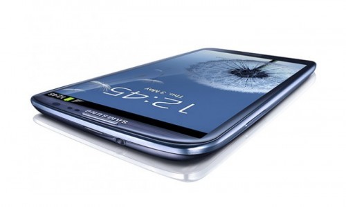 Samsung risponde alle accuse: il Galaxy S III non è stato disegnato dagli avvocati