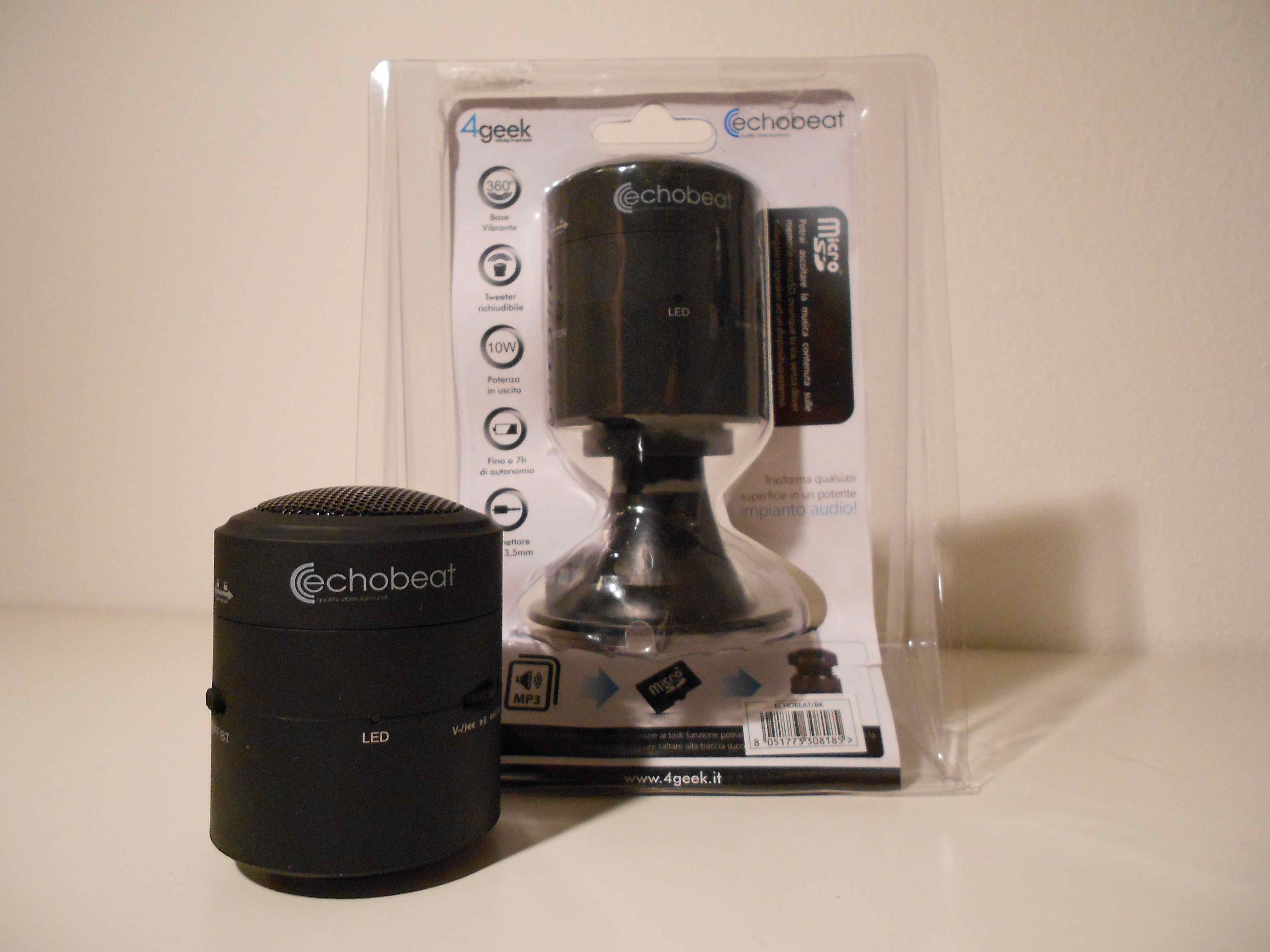 EchoBeat, il mini speaker di 4geek: se non lo appoggi godi (e senti) solo la metà!