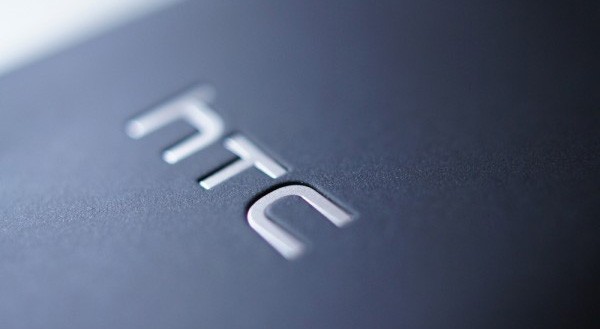 Il nuovo smartphone/phablet di HTC si mostra in un'altra foto