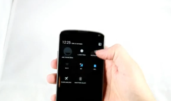 Niente evento per Google ma arriva il primo video del Nexus 4