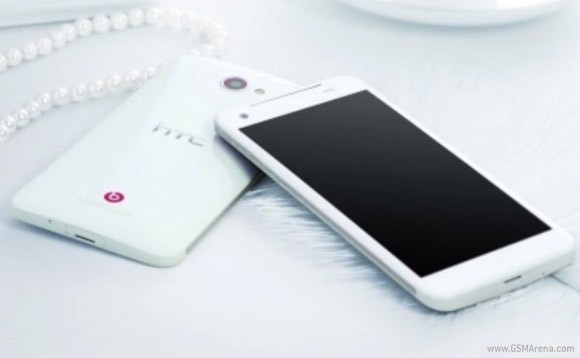 HTC Deluxe si mostra in nuove immagini ufficiali