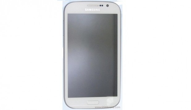 Samsung Galaxy Grand DUOS e Galaxy GT-I8262D appaiono in foto
