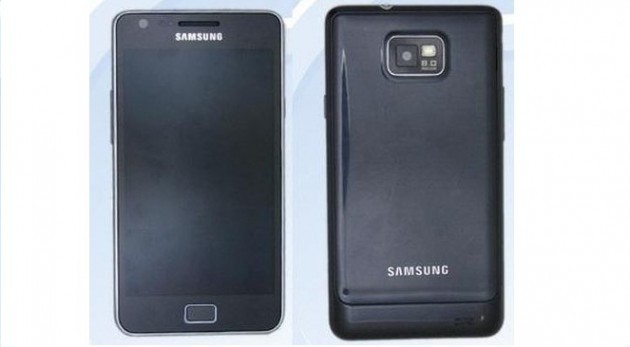 Samsung Galaxy S II Plus si mostra in foto