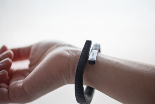 Jawbone UP, l'app per il braccialetto elettronico è ora disponibile anche per Android