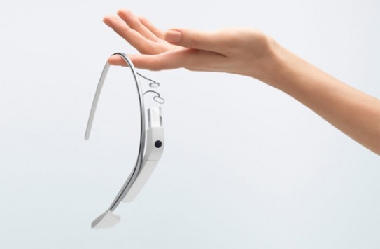 Google Glass, un video mostra alcune funzionalità nascoste