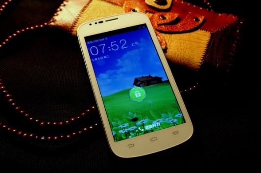ZTE N909: ecco un Galaxy S III da 159$