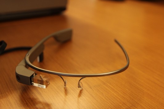 IHS: entro il 2016 verranno venduti 9 milioni di dispositivi simili ai Google Glass