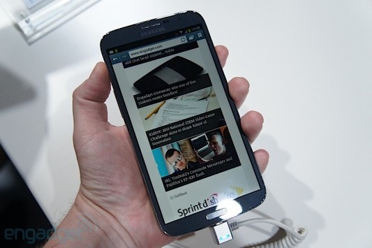 Samsung Galaxy Mega 6.3 si mostra in un nuovo video hands-on