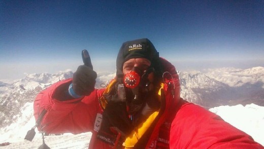 HTC One: ecco la prima video chiamata dalla cima del monte Everest