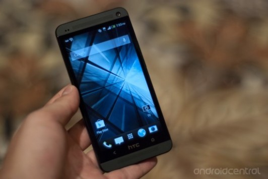 HTC One in versione Black arrivera' in Italia nelle prossime settimane