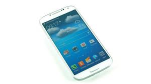 Samsung Galaxy S IV: test dello stabilizzatore ottico con smartphone montato su un fuoristrada