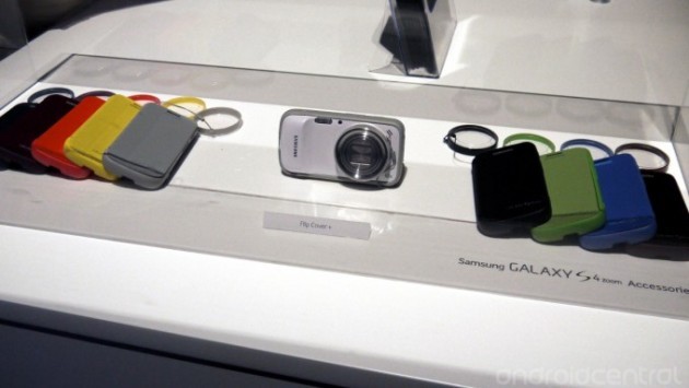 Samsung Galaxy S4 Zoom: ecco le Flip Case e Lens Cover originali