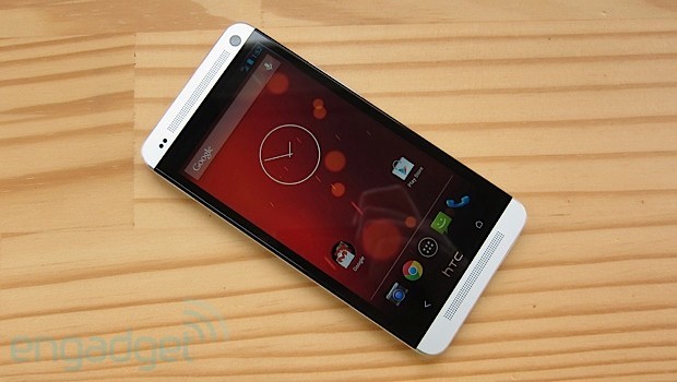 Samsung Galaxy S4 e HTC One 'Google Edition': ecco la prima video recensione
