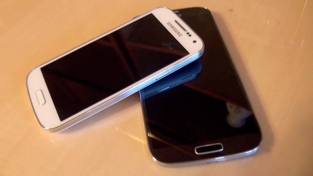 Samsung Galaxy S4 vs Samsung Galaxy S4 Mini: ecco un video confronto
