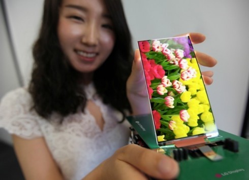LG annuncia il display Full HD per smartphone più sottile al mondo: 5,2