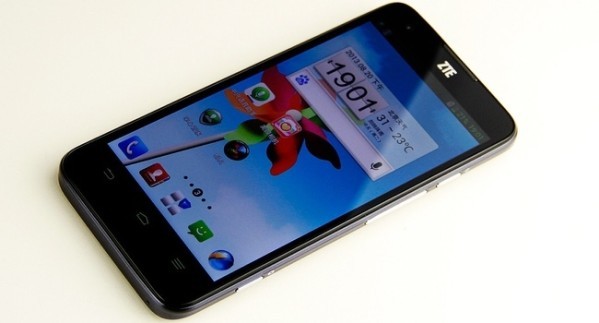 ZTE U988S: il Tegra 4 arriva anche su smartphone