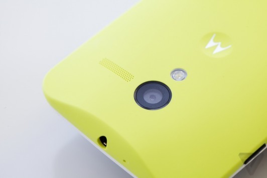 Motorola Moto X: disponibili al download dump di sistema e sfondi