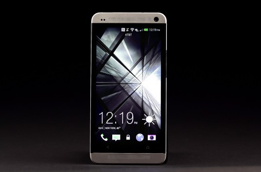 HTC One: trapelati i file RUU di Android 4.3 per AT&T