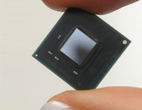 Intel annuncia Quark: nuovi chipset molto piccoli per le future tecnologie indossabili