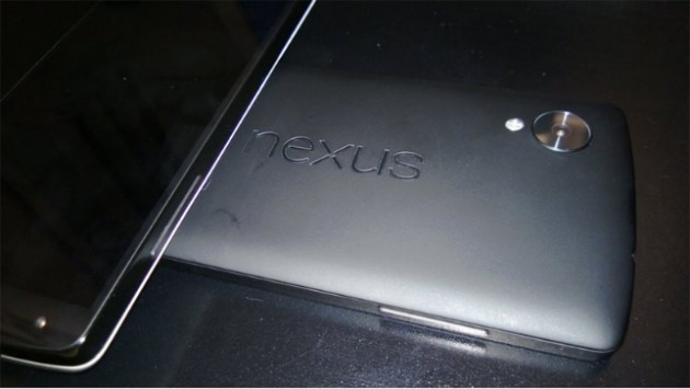 Nexus 5: nuova foto e parere di chi l'ha provato