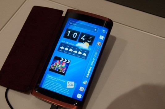 Samsung: smartphone con display 