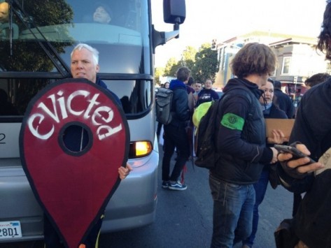 I residenti di San Francisco protestano contro Google e Apple