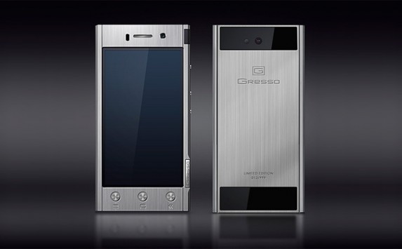 Gresso Radical, Android in titanio a 1300 Euro