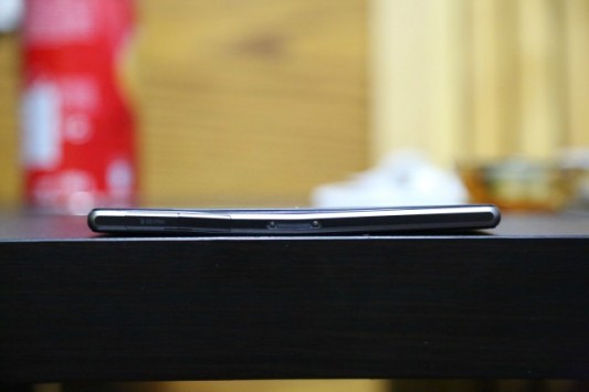 Sony Xperia Z1, alcuni utenti segnalano problemi allo chassis in alluminio
