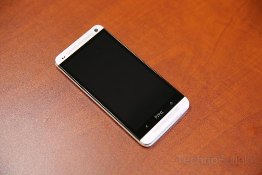 HTC One: Android 4.4 confermato per Febbraio da SFR