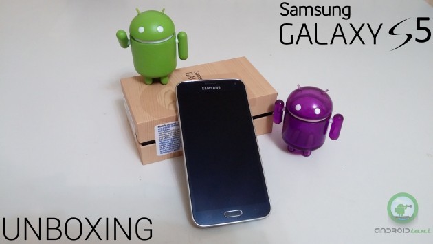 Unboxing Samsung Galaxy S 5 - Androidiani.com