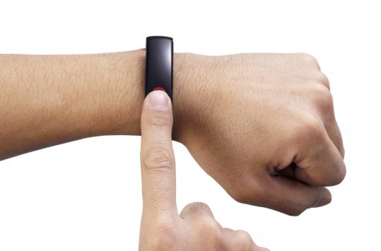 LG Lifeband Touch ufficiale da fine Maggio a 149€