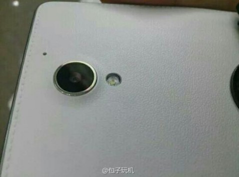 Huawei Glory 3X Pro: prime immagini dello smartphone con retro in “pelle”
