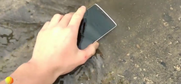 OnePlus One, tuffo in acqua senza certificazione