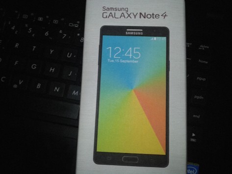 Samsung Galaxy Note 4: spunta la confezione di vendita