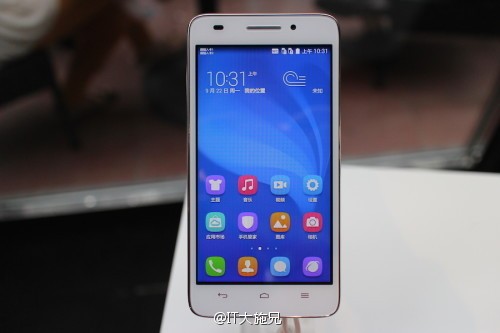 Huawei Honor Play 4, LTE e 64 bit per le masse