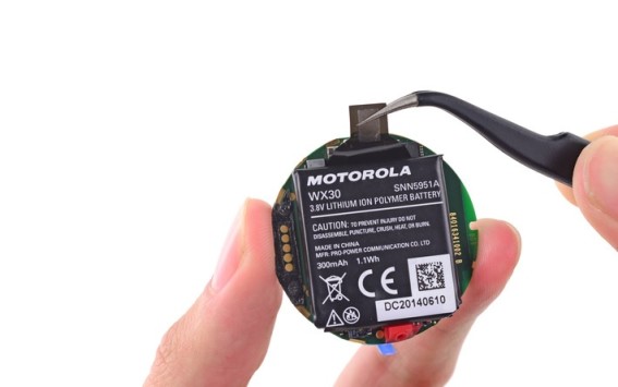 Motorola fa chiarezza riguardo alla batteria di Moto 360