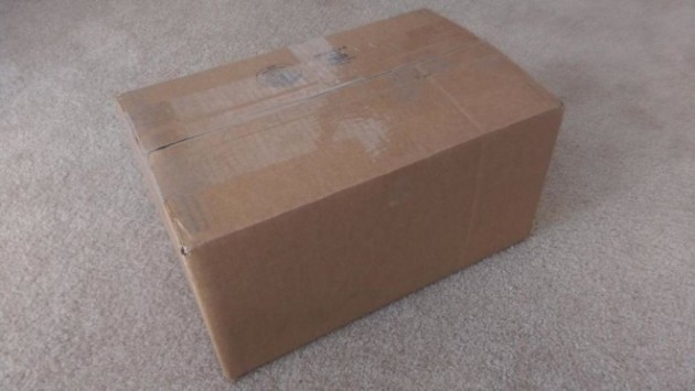 Jeff Gordon stuzzica gli utenti: chissà cosa nasconde il pacco misterioso