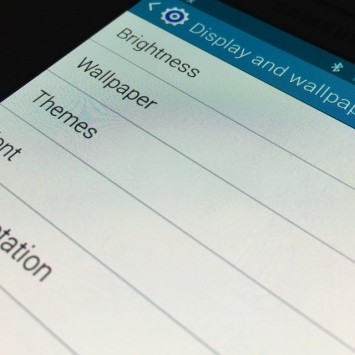 Samsung: nuove immagini confermano il supporto ai temi su TouchWiz