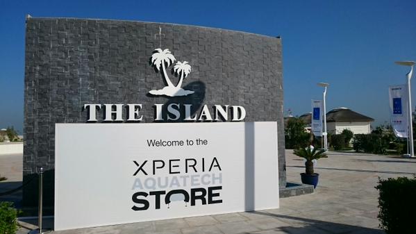 Sony inaugura il primo store Xperia subacqueo a Dubai