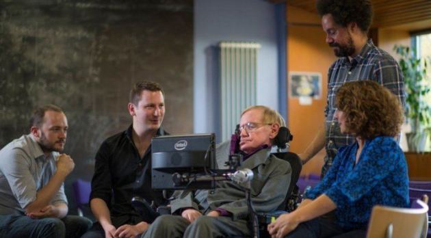 Swiftkey aiuta Stephen Hawking a comunicare meglio